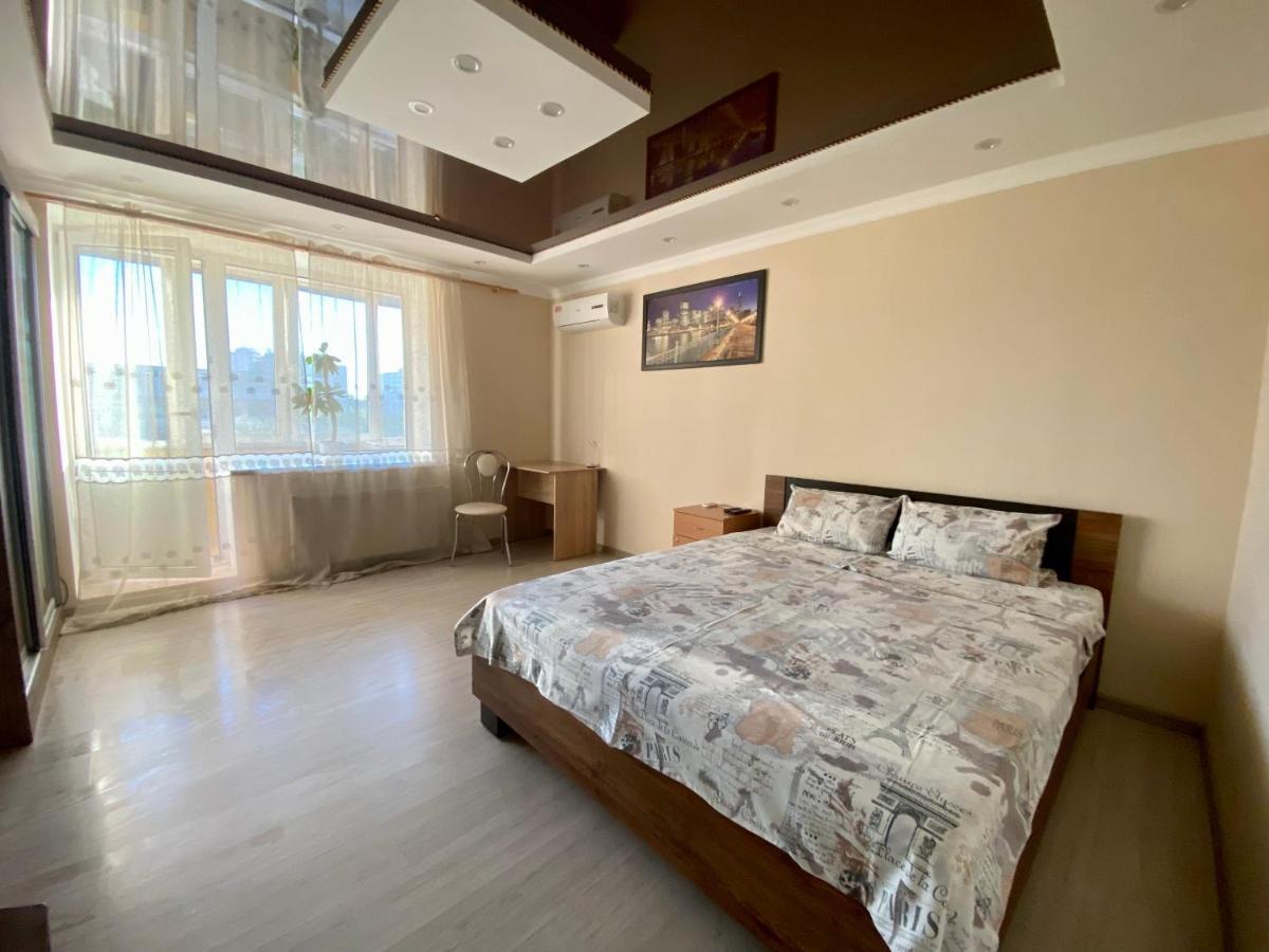 Apartment On Khreshchatyk 200 Center تشيركاسي المظهر الخارجي الصورة